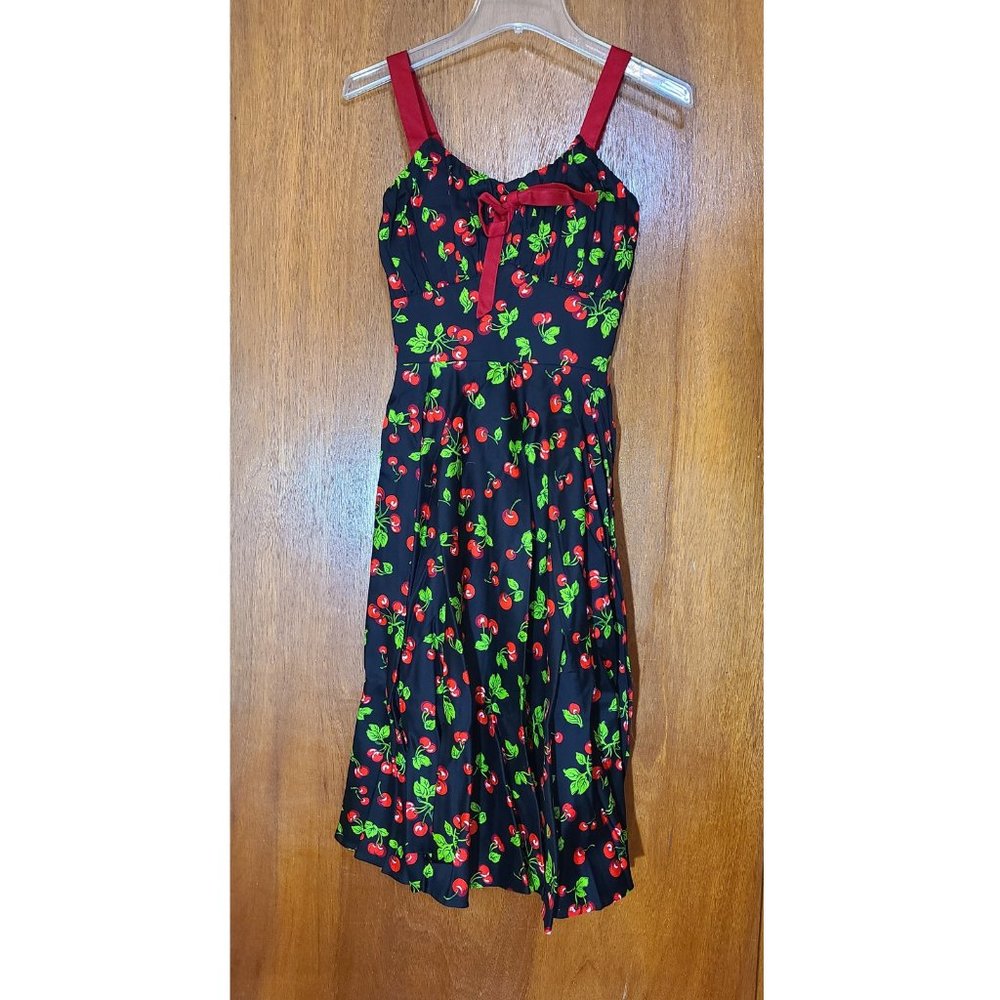 Pinup Couture Molly Swing Dress - Black Cherry Rockabilly 1960s PUG Punk Retro - Picture 3 of 8